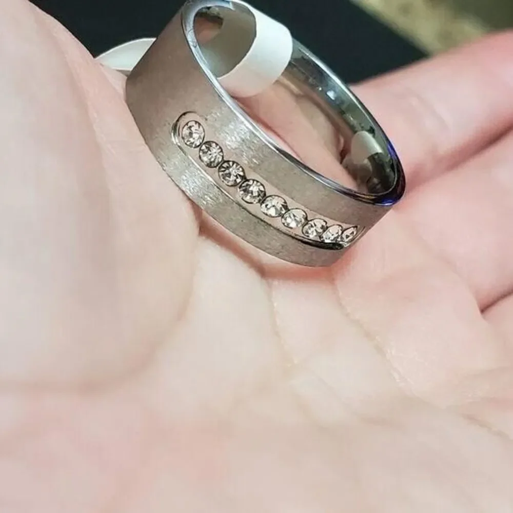 Stainless steel ring with rhinestones size 11